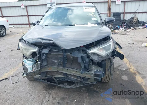 2018 Toyota Rav4 Xle z USA, uszkodzony, nr VIN 2T3WFREV4JW410508